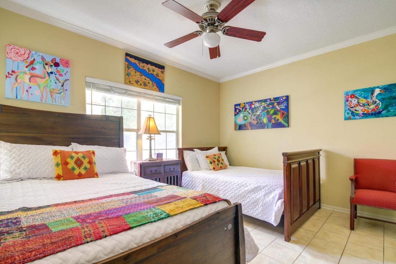 Lakefront Lago Vista Condo With Resort Amenities! Eksteriør bilde