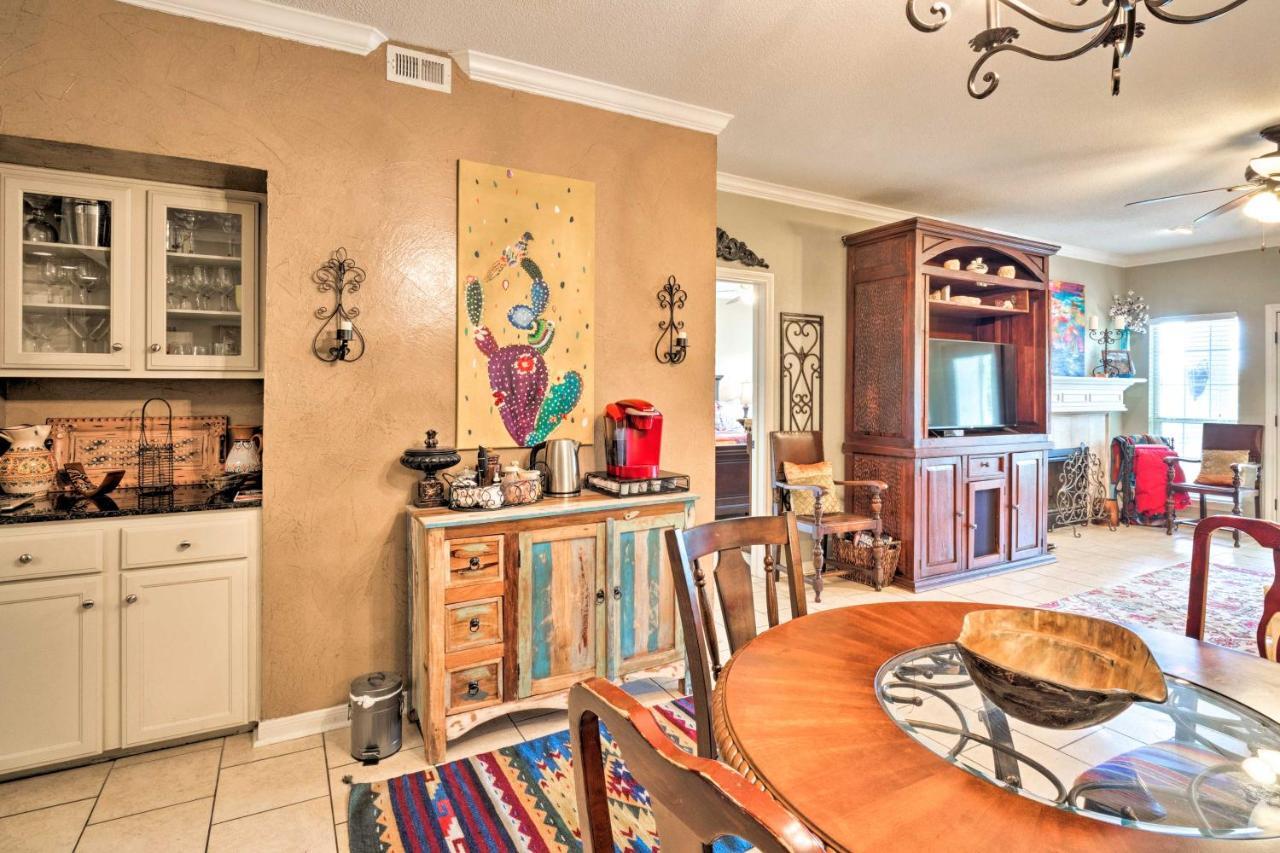 Lakefront Lago Vista Condo With Resort Amenities! Eksteriør bilde