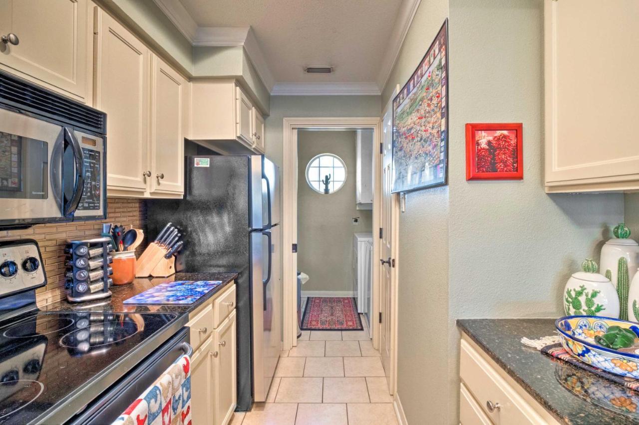 Lakefront Lago Vista Condo With Resort Amenities! Eksteriør bilde